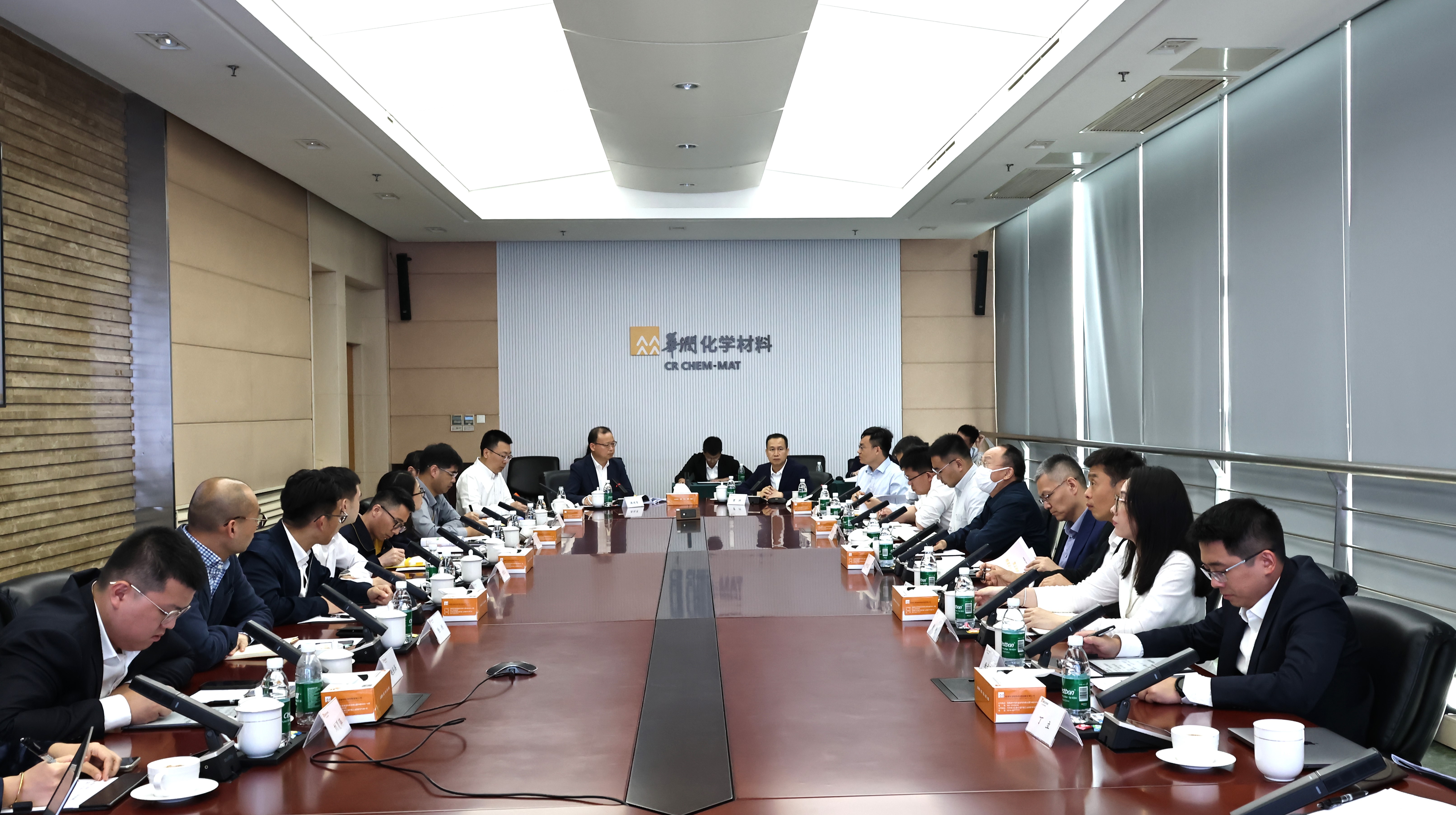 华润金控董事长曾湃带队到长三角区域开展产融协同对接